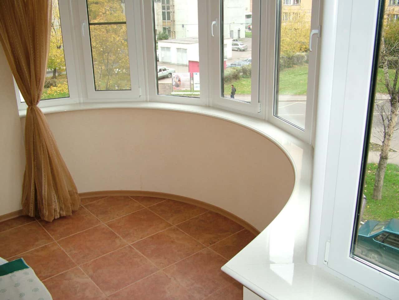 Эркерные подоконники из искусственного камня