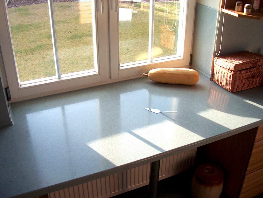 Столешница подоконник светлая