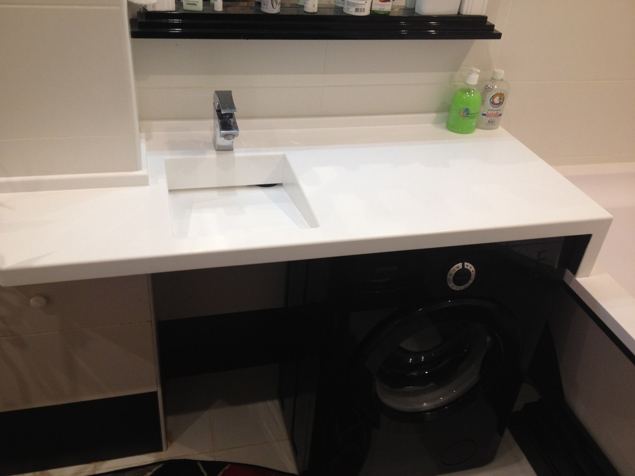 Столешница в ванной