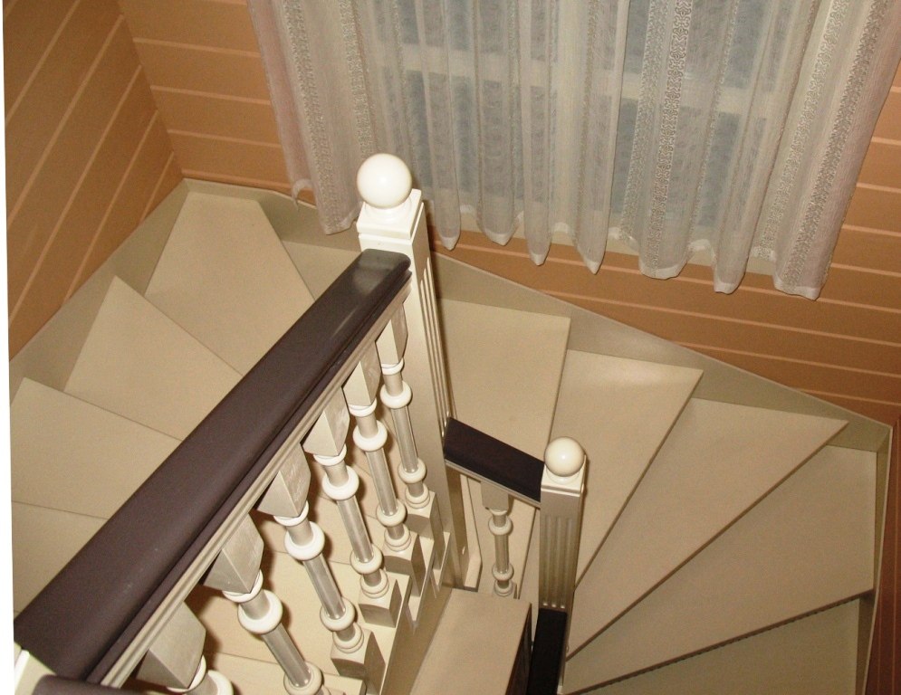 Ступени из акрила