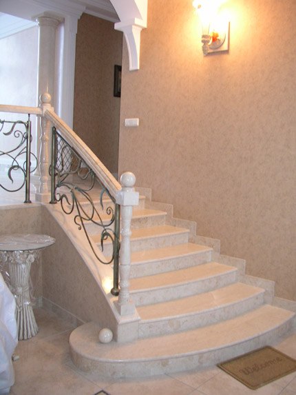 Ступени из акрила