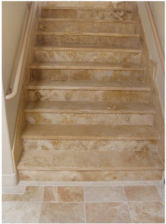 Ступени из акрила