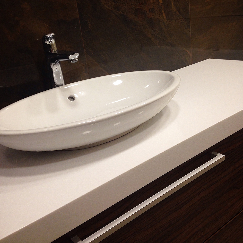 Столешница в ванной