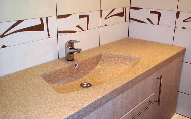 Столешница в ванной